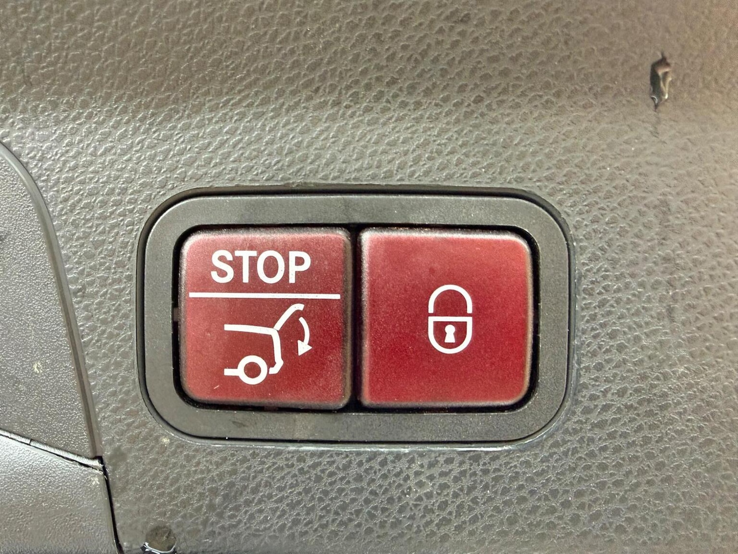 Used Mercedes-Benz GLC 2019 for sale - 77629055: Photo 41