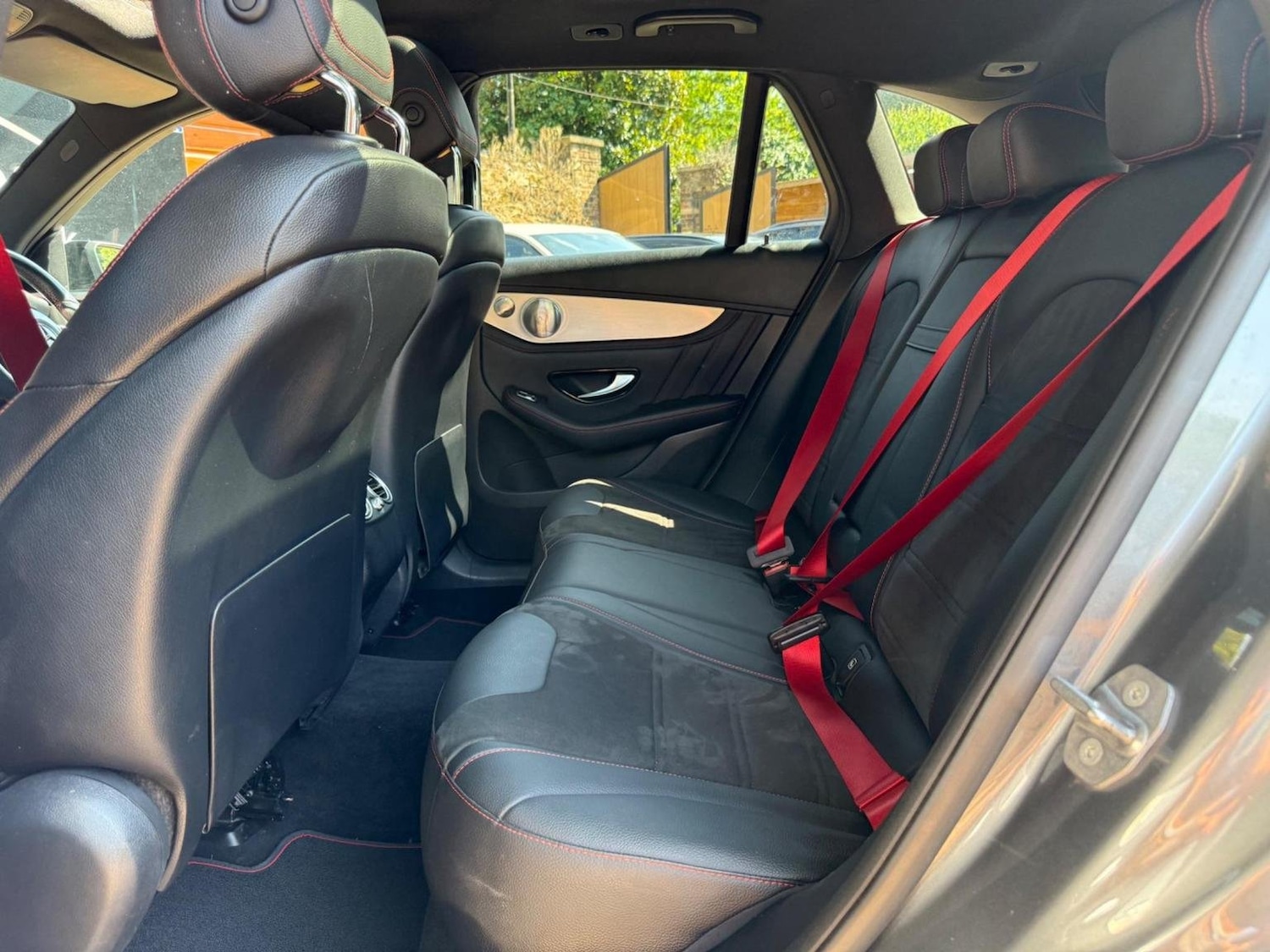 Used Mercedes-Benz GLC 2018 for sale - 76769109: Photo 28