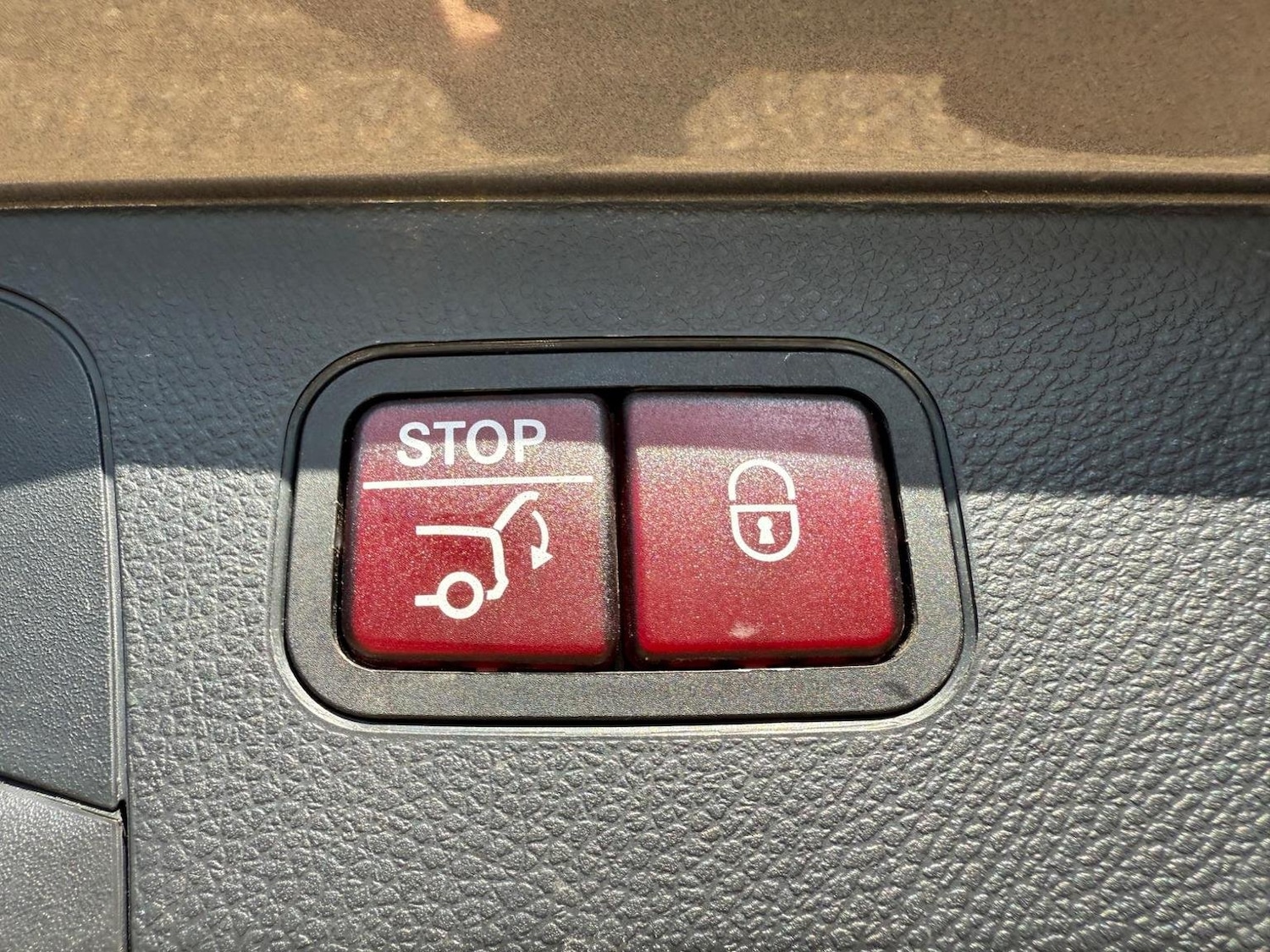 Used Mercedes-Benz GLC 2018 for sale - 76769109: Photo 29