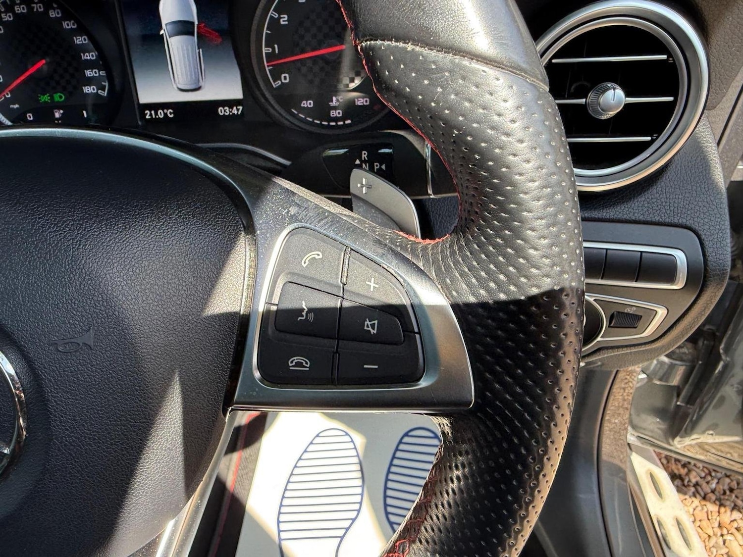 Used Mercedes-Benz GLC 2018 for sale - 76769109: Photo 34