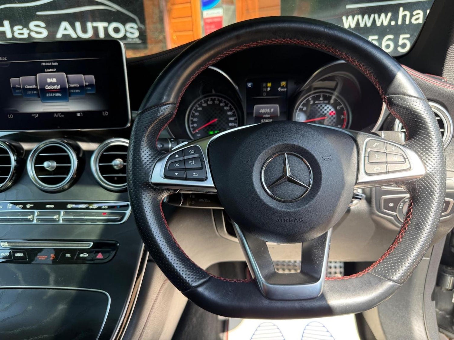 Used Mercedes-Benz GLC 2018 for sale - 76769109: Photo 54