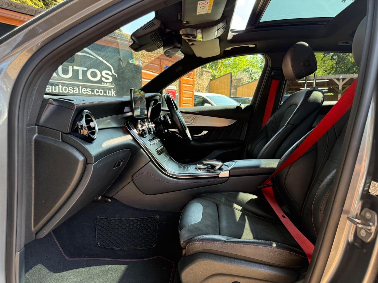 Used Mercedes-Benz GLC 2018 for sale - 76769109: Photo 55