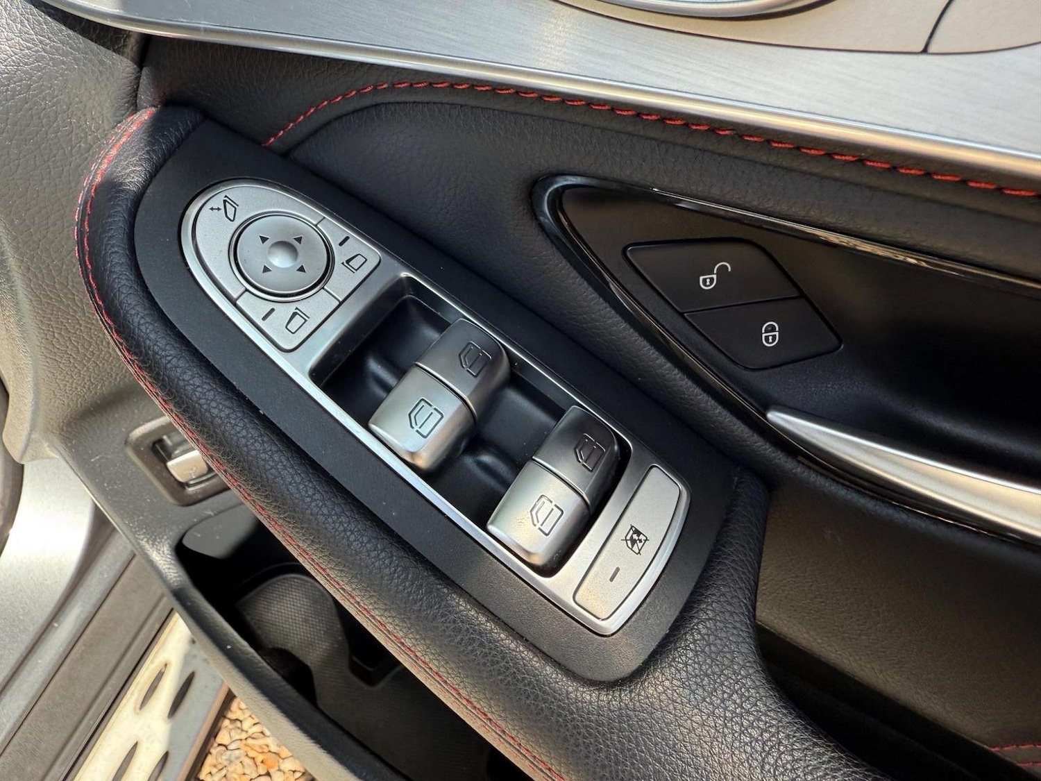 Used Mercedes-Benz GLC 2018 for sale - 76769109: Photo 59