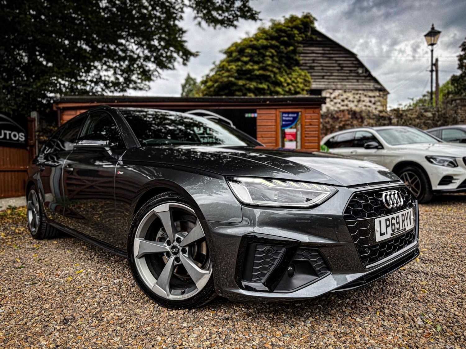 Used Audi A4 2020 for sale - 76924277: Photo 1