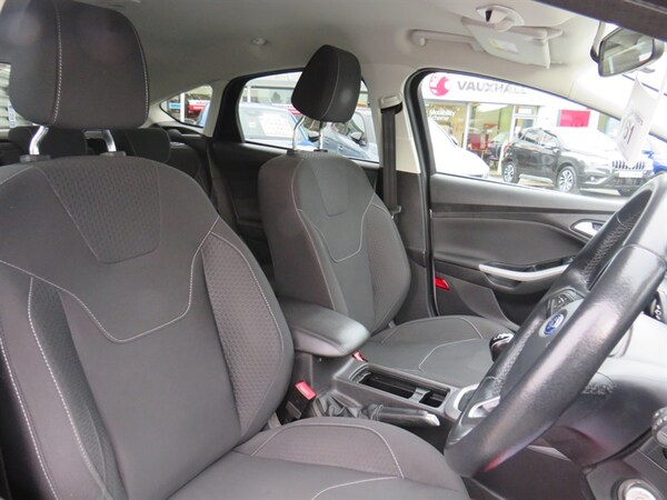 Used Ford Focus 2017 for sale - 76157491: Photo 11