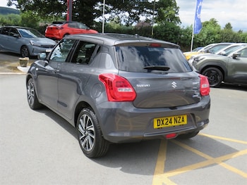 Used Suzuki Swift 2024 for sale - 79073095: Photo
