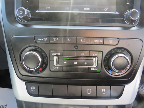 Used Skoda Yeti 2015 for sale - 75598408: Photo 14