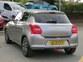 Used Suzuki Swift 2021 for sale - 76211059: Photo 2