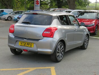 Used Suzuki Swift 2021 for sale - 76211059: Photo 4
