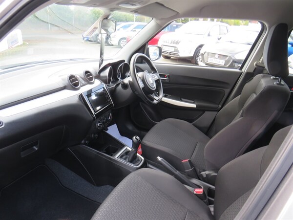 Used Suzuki Swift 2021 for sale - 76211059: Photo 8