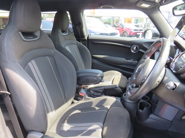 Used MINI Hatch 2020 for sale - 75598421: Photo 14