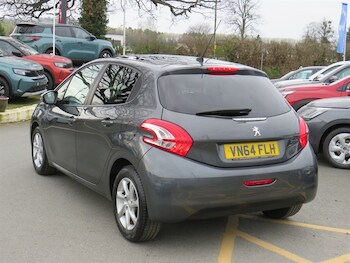 Used Peugeot 208 2014 for sale - 78483731: Photo