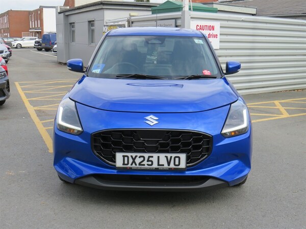 Used Suzuki Swift 2025 for sale - 76093115: Photo 2