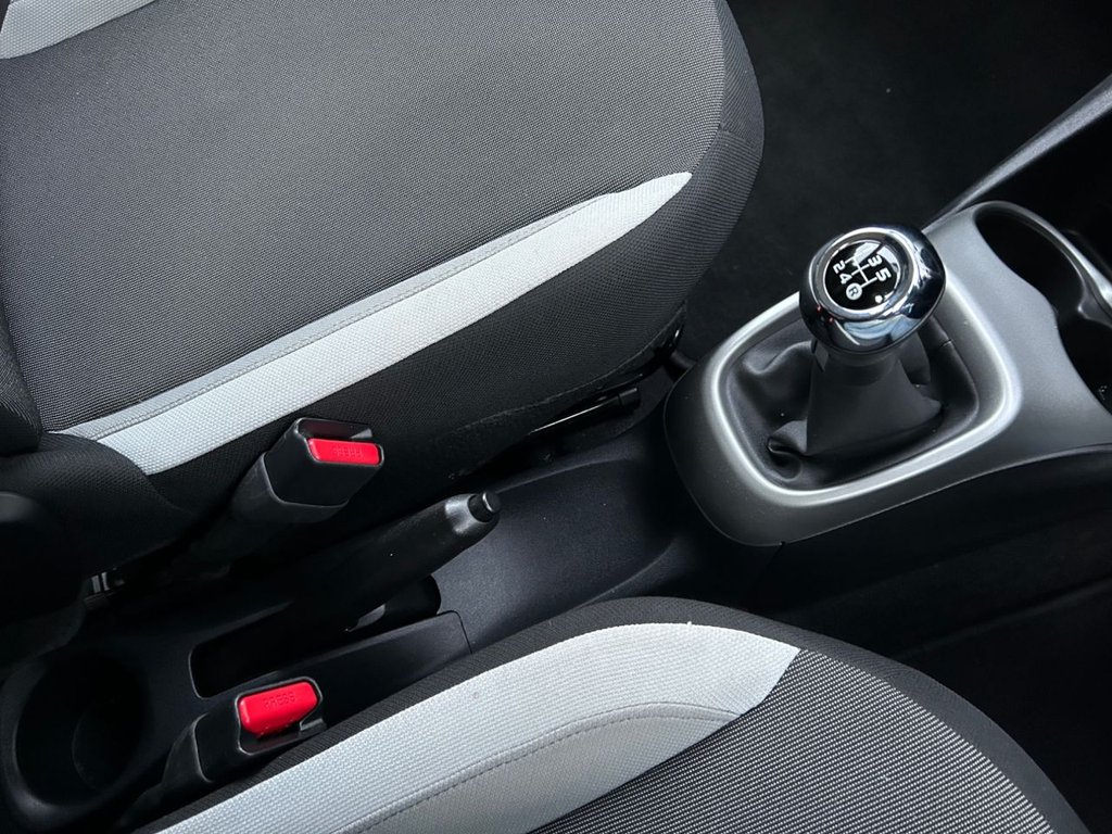 Used Toyota AYGO 2016 for sale - 77236812: Photo 37