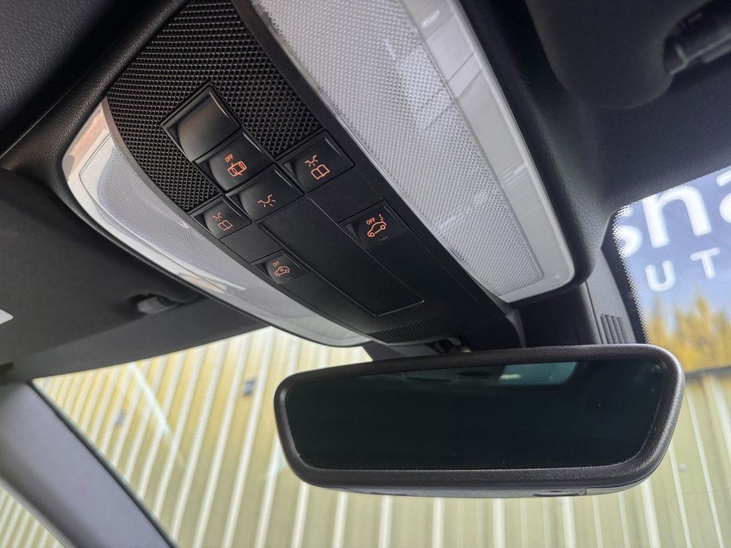 Used Mercedes-Benz E Class 2014 for sale - 76900582: Photo 42