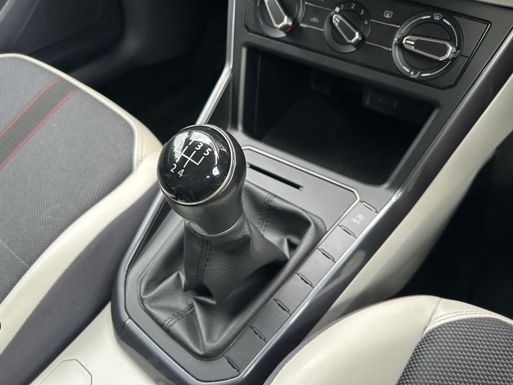 Used Volkswagen Polo 2021 for sale - 77681104: Photo 31