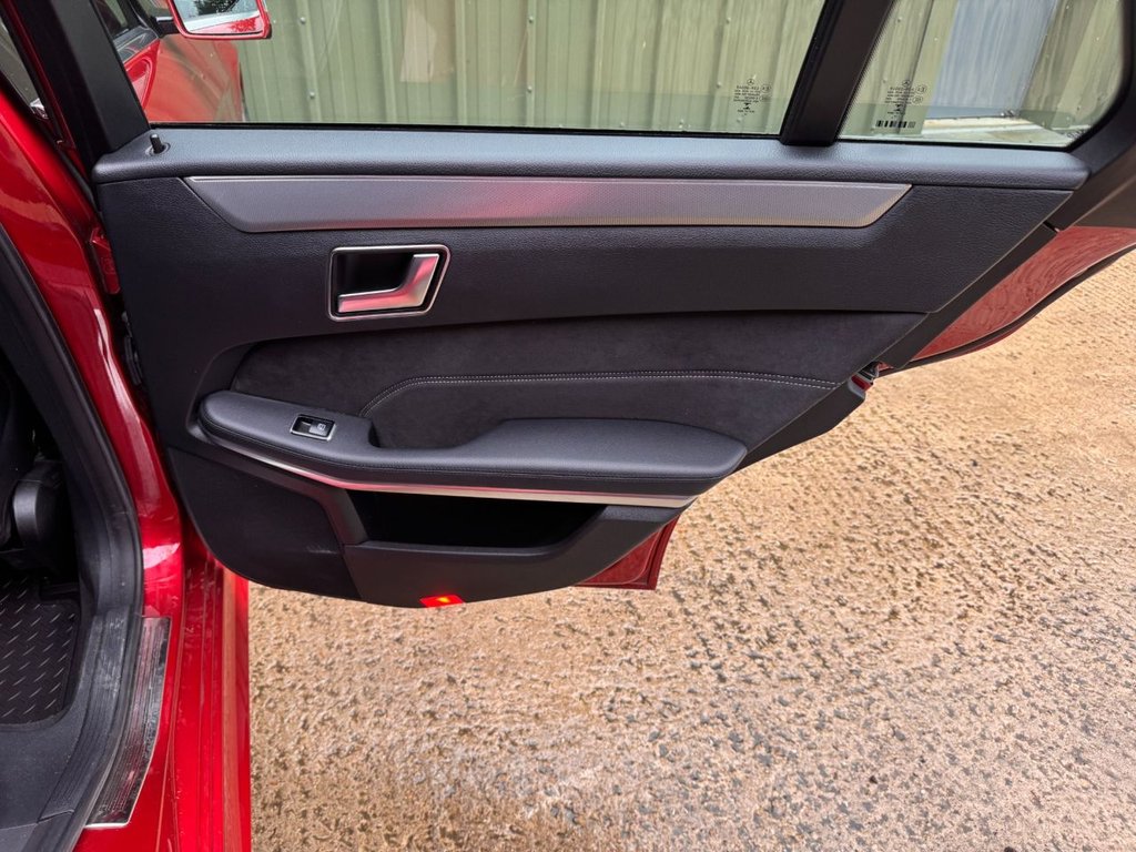 Used Mercedes-Benz E Class 2015 for sale - 76900489: Photo 36