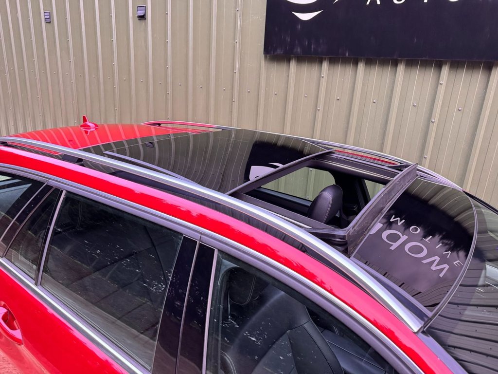 Used Mercedes-Benz E Class 2015 for sale - 76900489: Photo 5