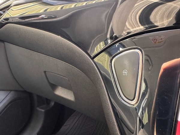 Used Vauxhall Corsa 2015 for sale - 76223271: Photo 25