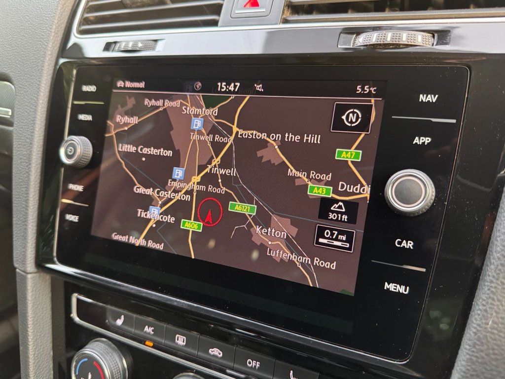 Used Volkswagen Golf 2017 for sale - 76724296: Photo 31