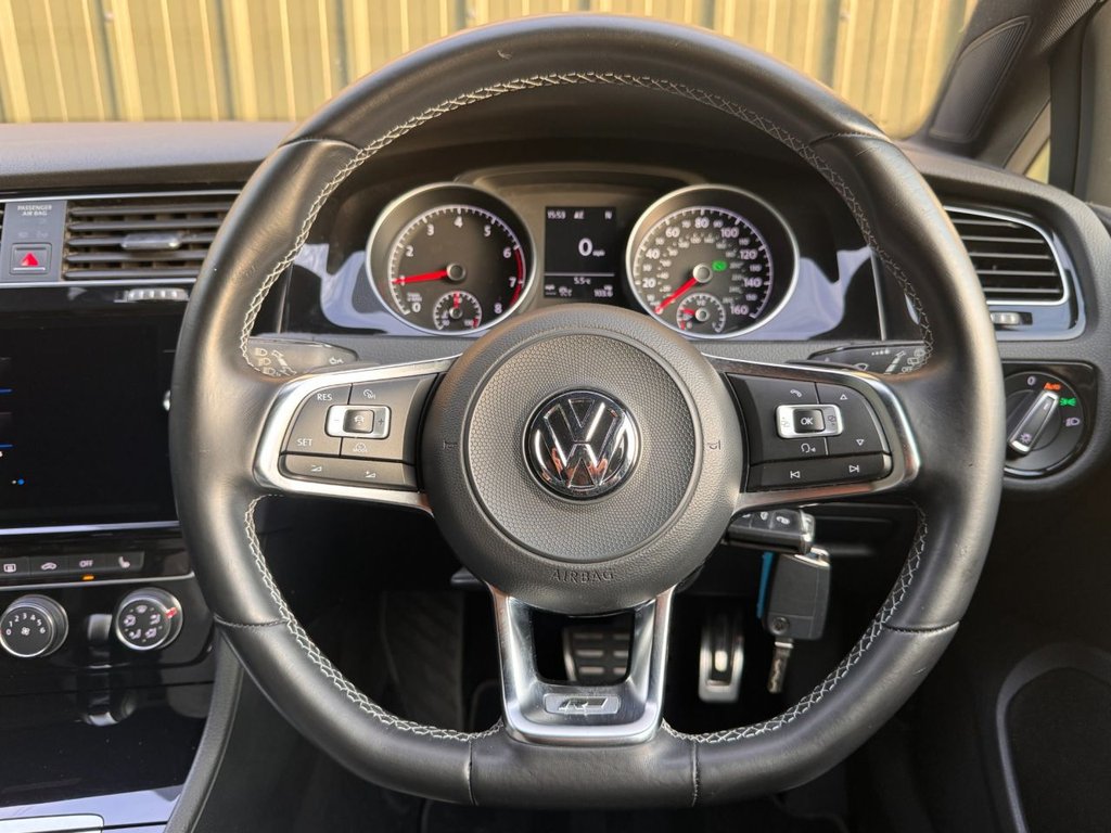 Used Volkswagen Golf 2017 for sale - 76724296: Photo 4