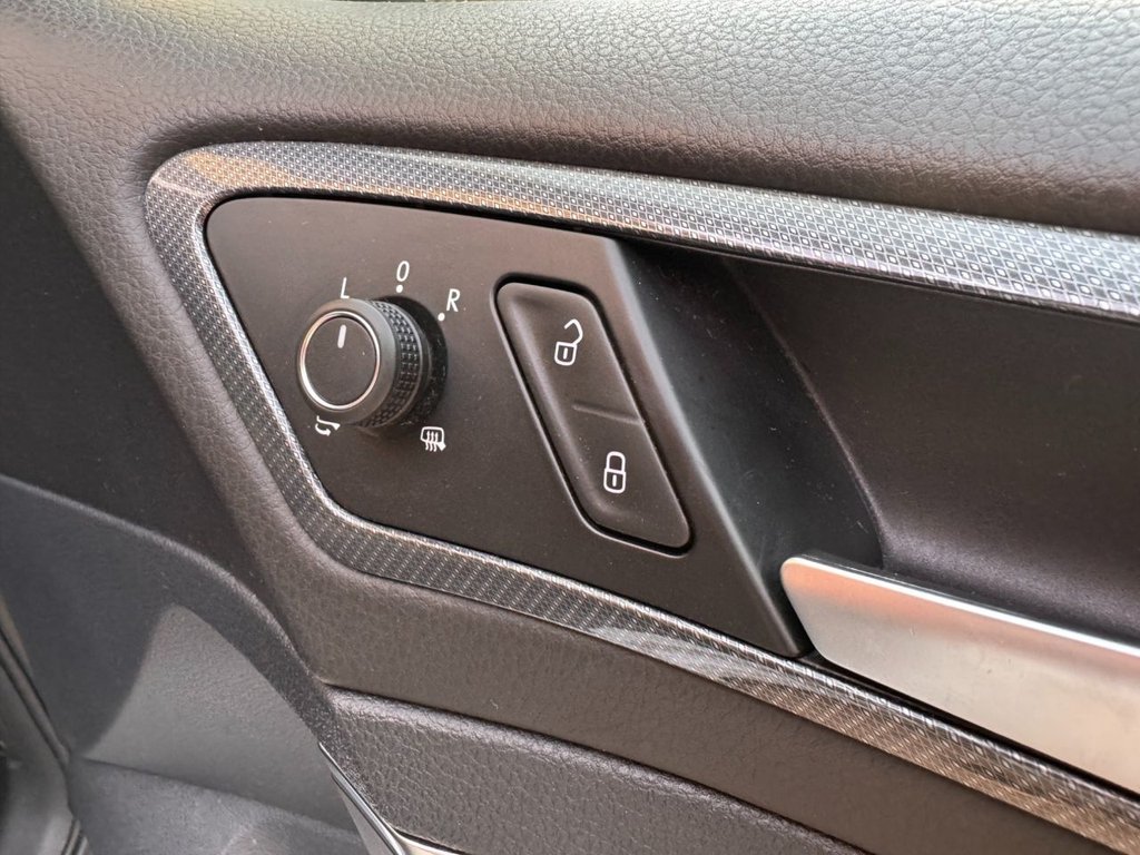 Used Volkswagen Golf 2017 for sale - 76724296: Photo 42