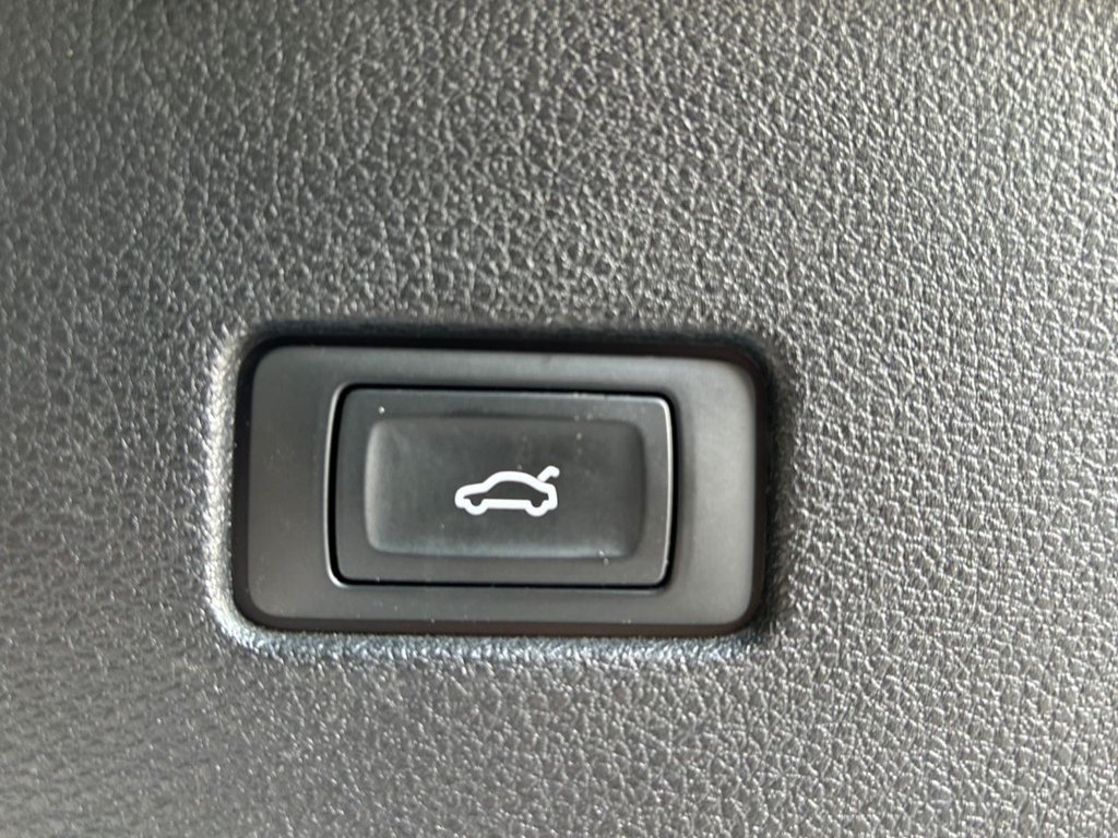 Used Audi Q8 2019 for sale - 78082515: Photo 31