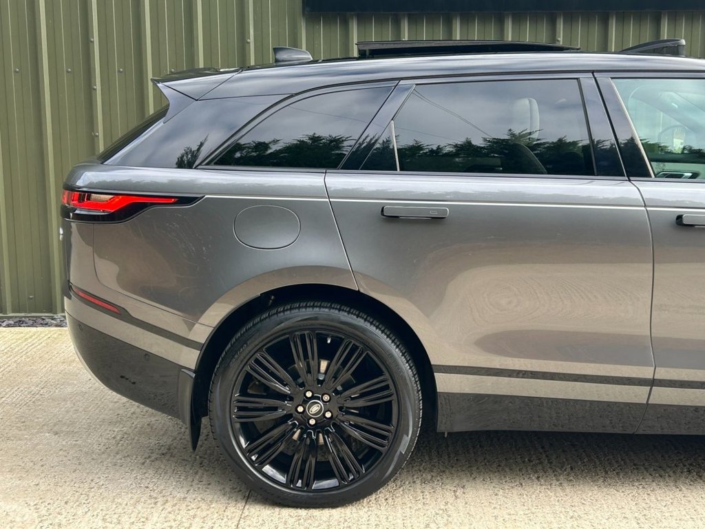 Used Land Rover Range Rover Velar 2017 for sale - 76617158: Photo 15