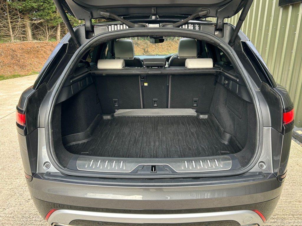 Used Land Rover Range Rover Velar 2017 for sale - 76617158: Photo 16