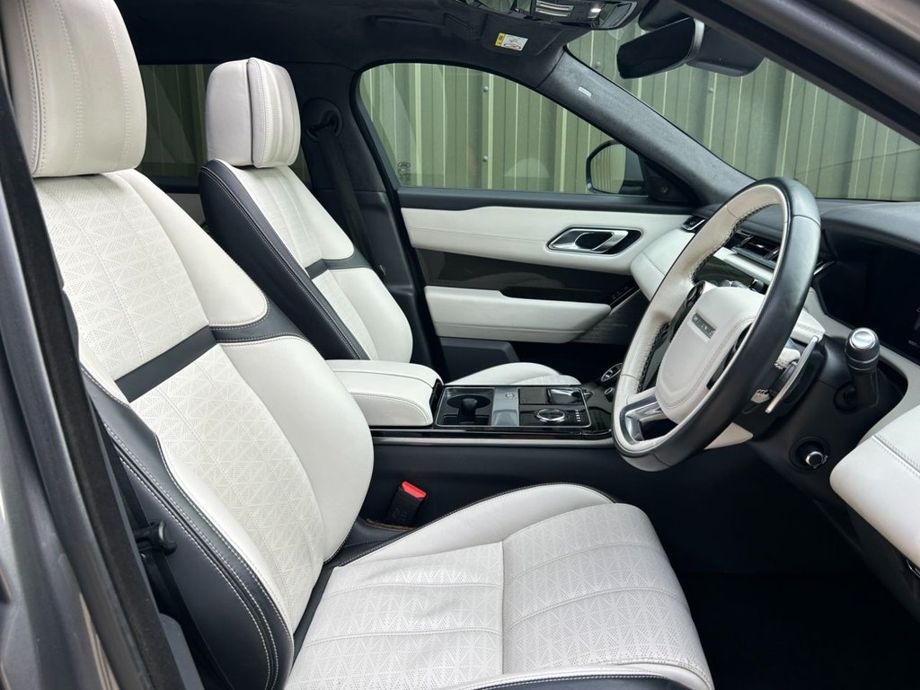 Used Land Rover Range Rover Velar 2017 for sale - 76617158: Photo 2