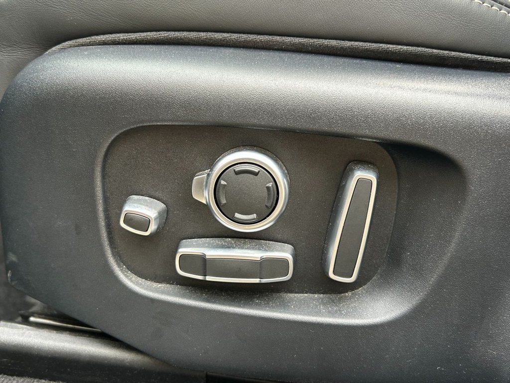 Used Land Rover Range Rover Velar 2017 for sale - 76617158: Photo 28