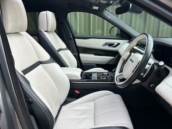 Used Land Rover Range Rover Velar 2017 for sale - 76617158: Photo
