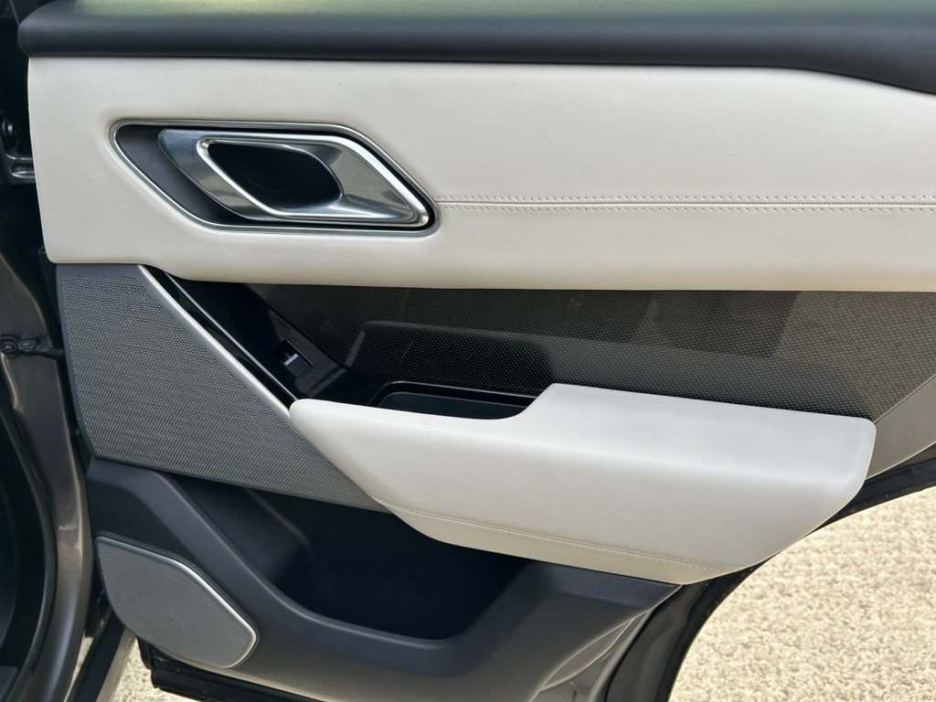 Used Land Rover Range Rover Velar 2017 for sale - 76617158: Photo 45