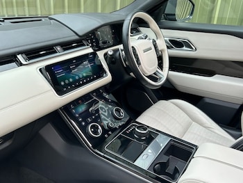 Used Land Rover Range Rover Velar 2017 for sale - 76617158: Photo