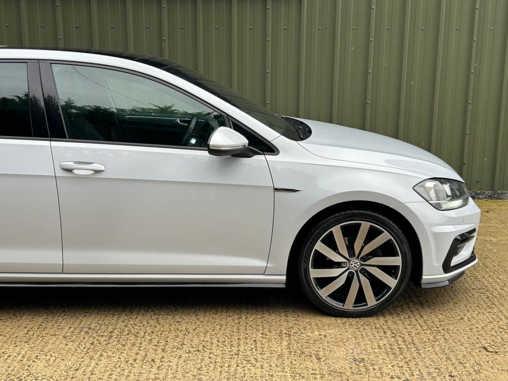 Used Volkswagen Golf 2017 for sale - 77275759: Photo 14