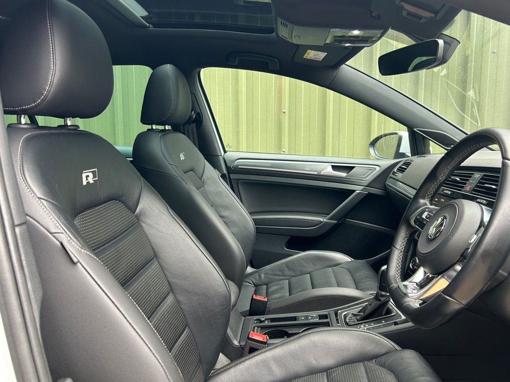 Used Volkswagen Golf 2017 for sale - 77275759: Photo 17