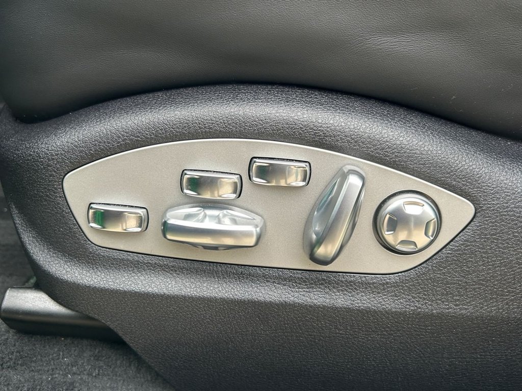 Used Porsche Macan 2023 for sale - 77780230: Photo 13