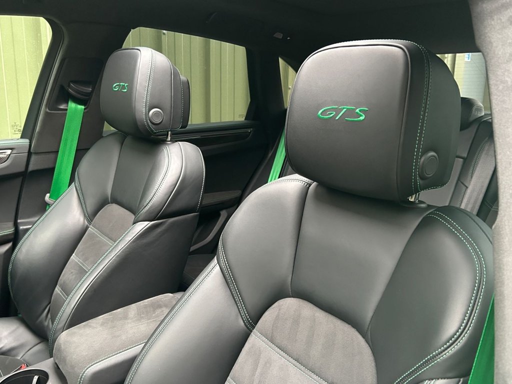 Used Porsche Macan 2023 for sale - 77780230: Photo 23