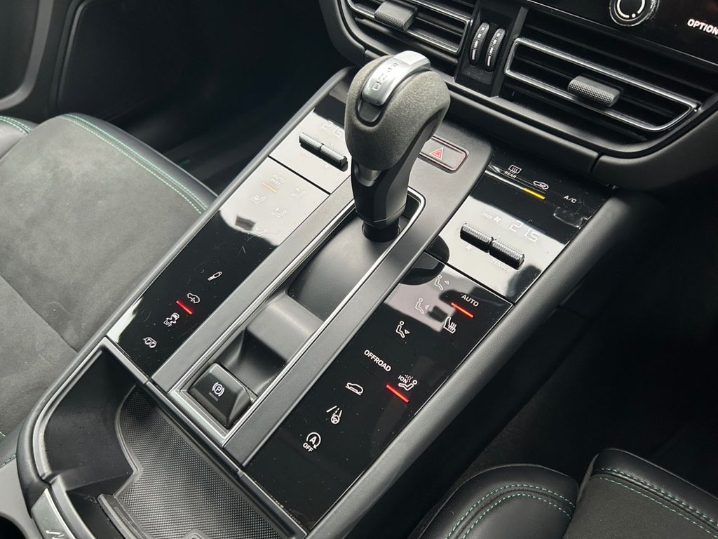 Used Porsche Macan 2023 for sale - 77780230: Photo 34