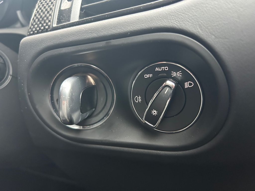 Used Porsche Macan 2023 for sale - 77780230: Photo 38