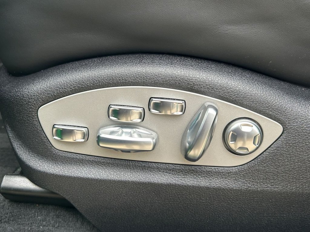 Used Porsche Macan 2023 for sale - 77780230: Photo 43