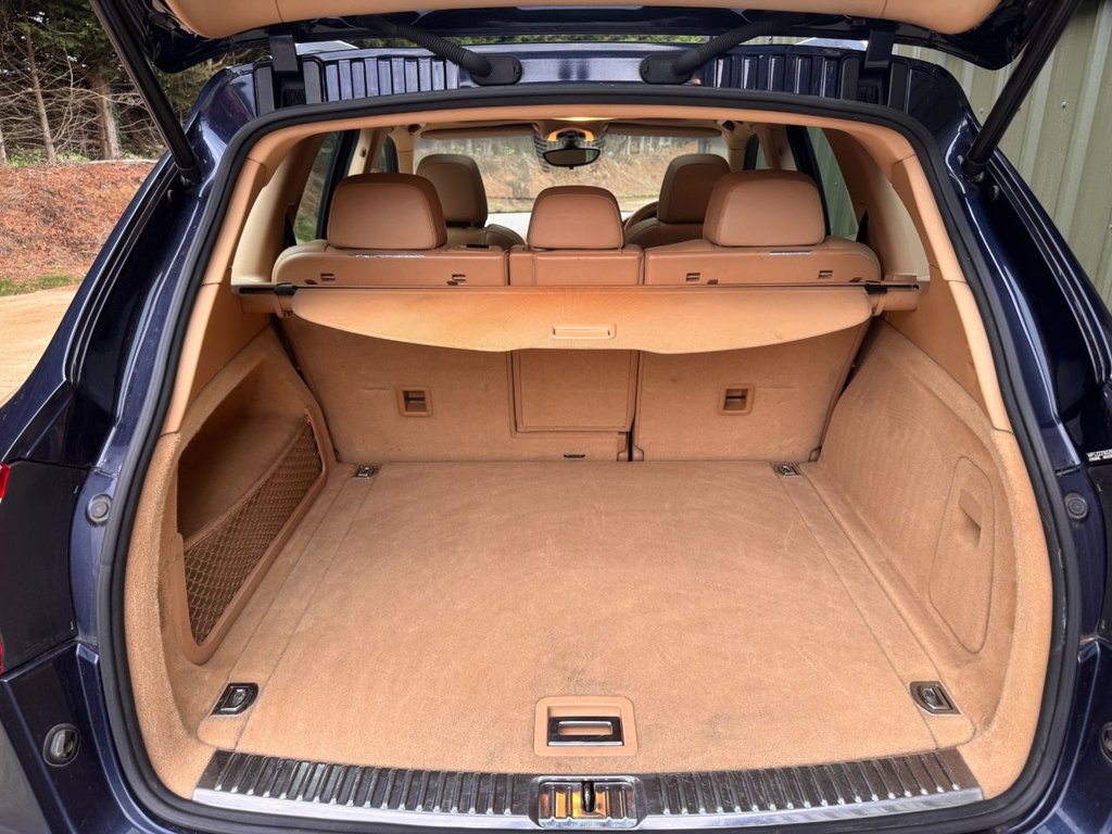 Used Porsche Cayenne 2011 for sale - 76631976: Photo 11