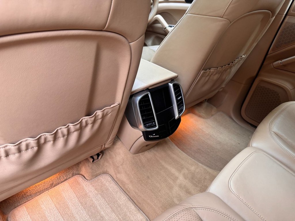 Used Porsche Cayenne 2011 for sale - 76631976: Photo 15