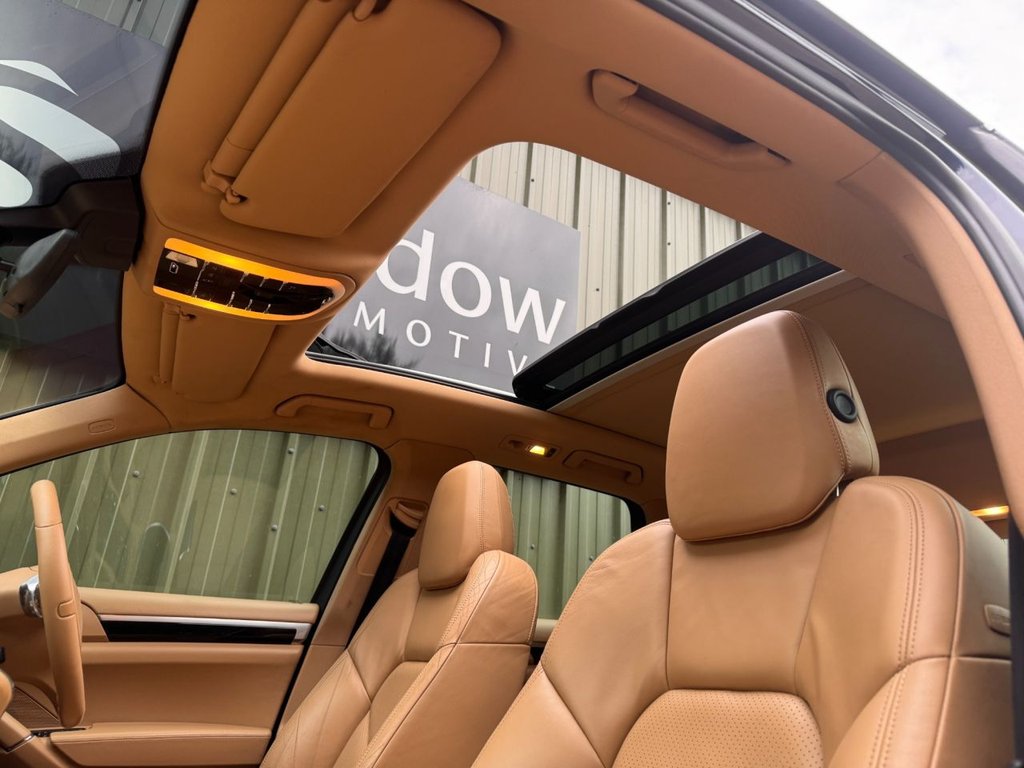Used Porsche Cayenne 2011 for sale - 76631976: Photo 19