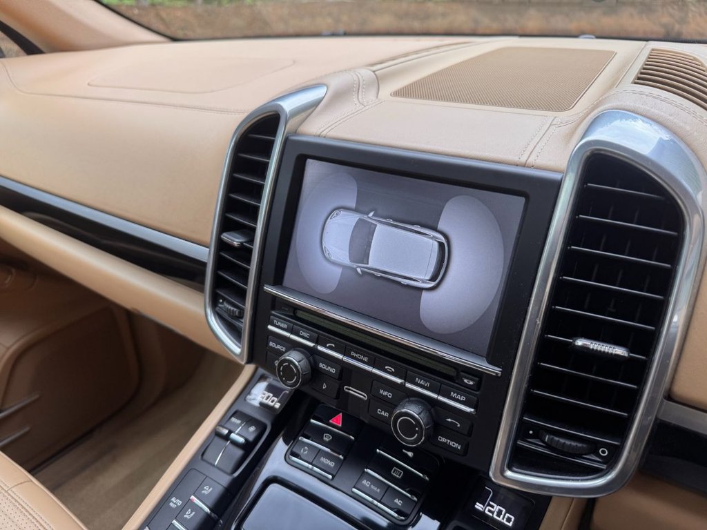 Used Porsche Cayenne 2011 for sale - 76631976: Photo 25