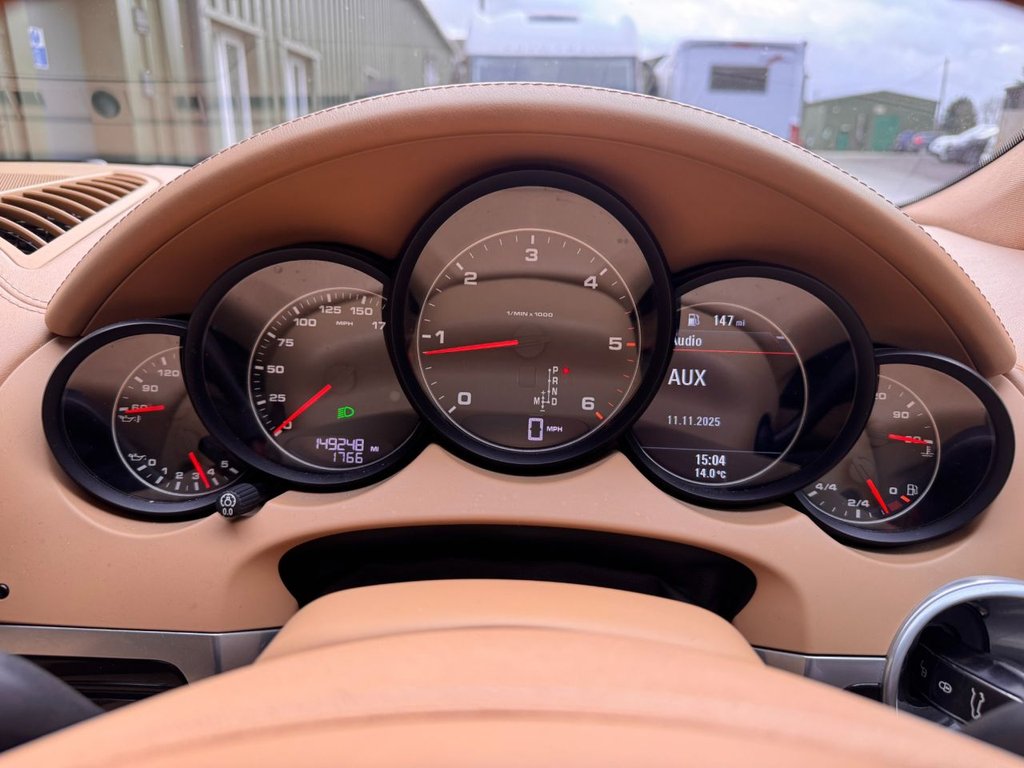 Used Porsche Cayenne 2011 for sale - 76631976: Photo 39