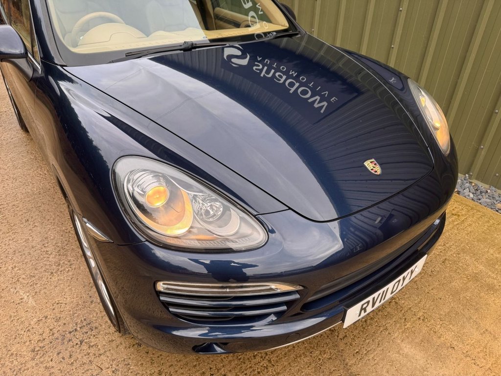 Used Porsche Cayenne 2011 for sale - 76631976: Photo 44