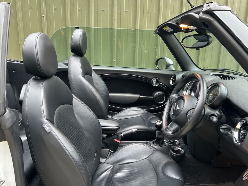 Used MINI Convertible 2016 for sale - 77038175: Photo 3