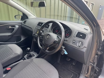 Used Volkswagen Polo 2015 for sale - 75739111: Photo