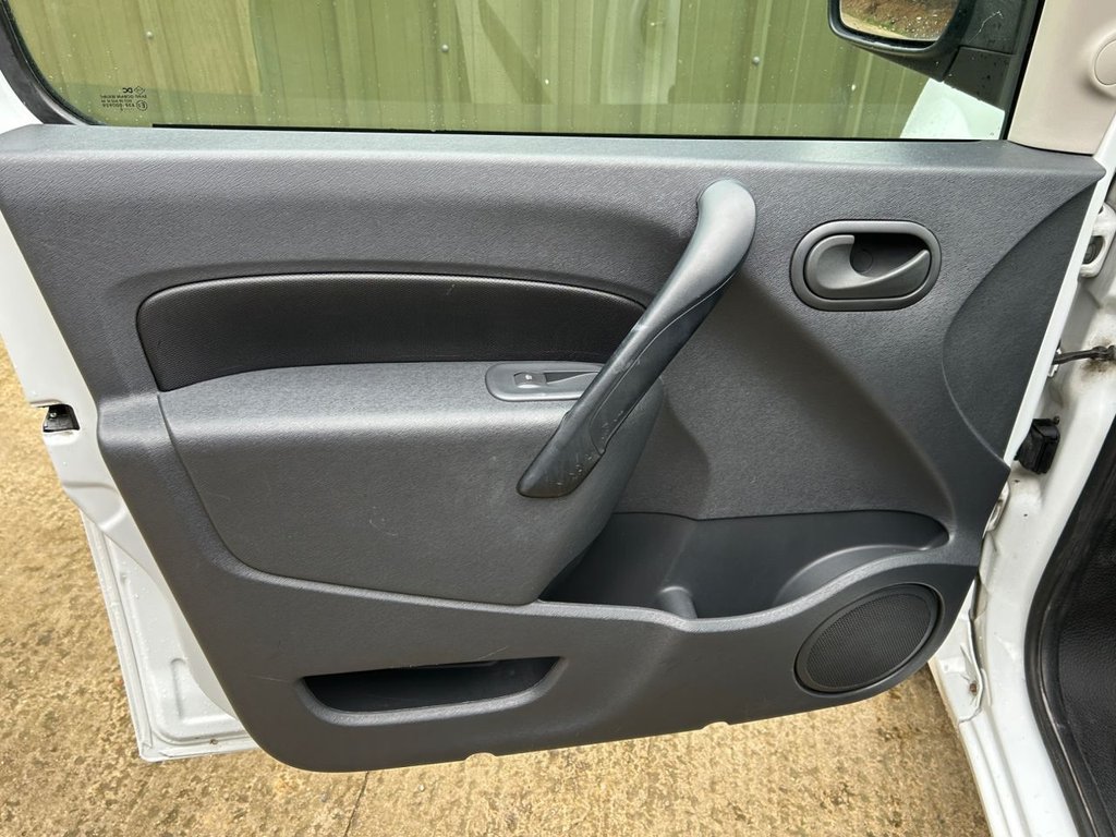 Used Renault Kangoo 2012 for sale - 76973365: Photo 22